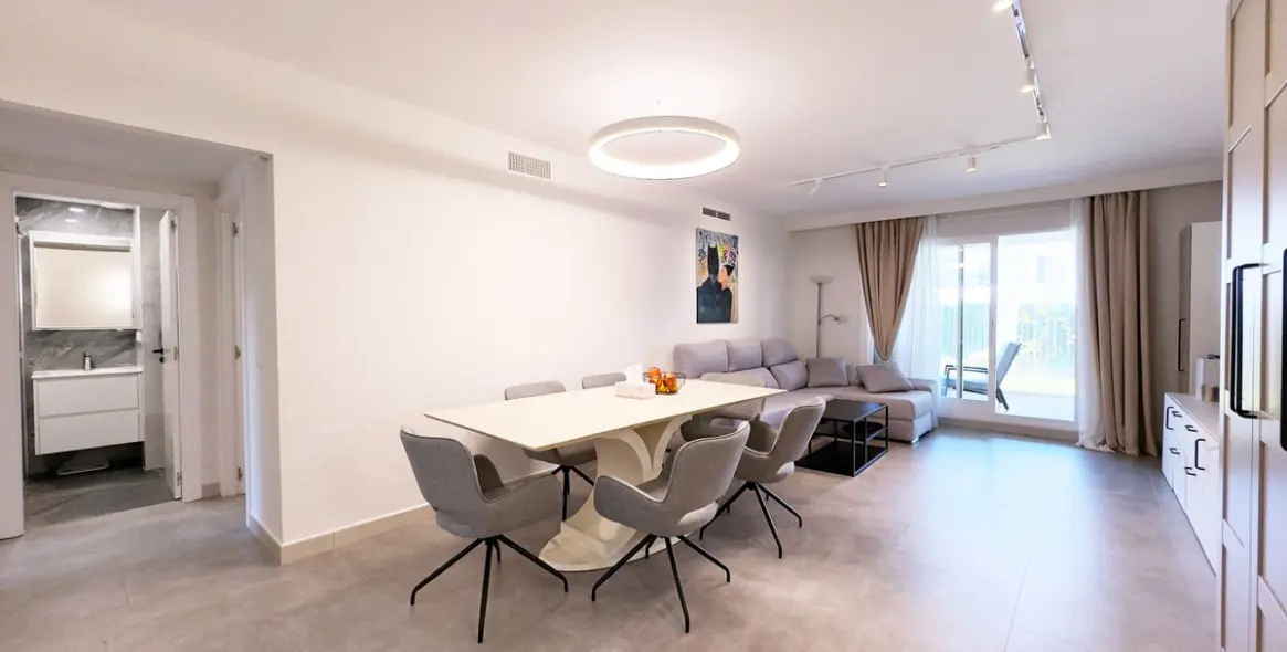 Sale of ground floor apartment in El Paraiso 1