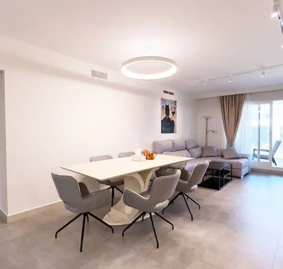 Sale of ground floor apartment in El Paraiso