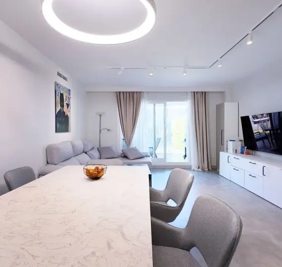 Sale of ground floor apartment in El Paraiso