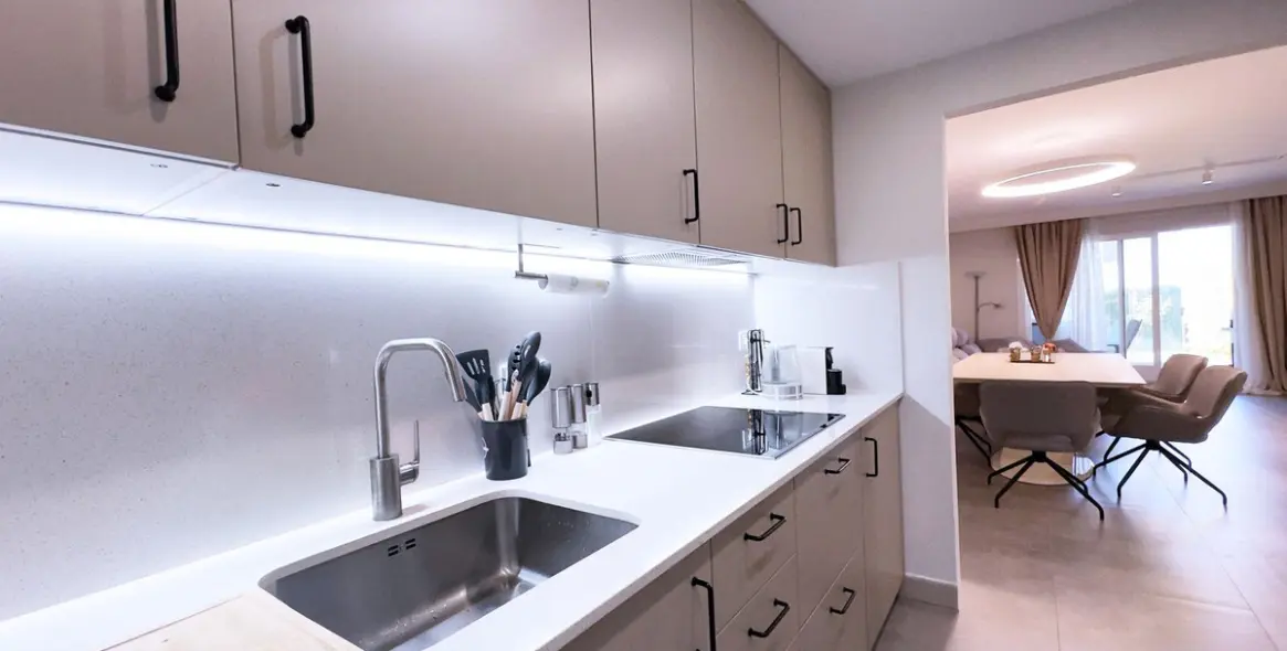 Sale of ground floor apartment in El Paraiso 5