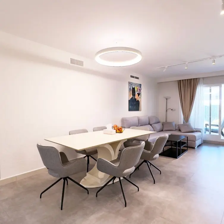 Sale of ground floor apartment in El Paraiso