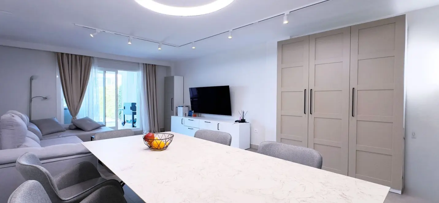 Sale of ground floor apartment in El Paraiso 2
