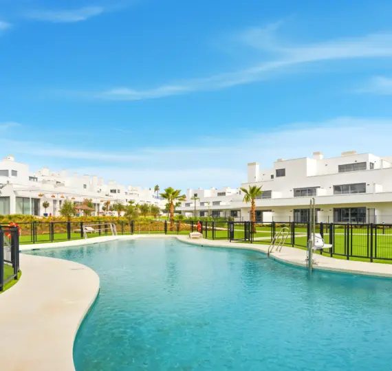 Middle floor apartment R5216872