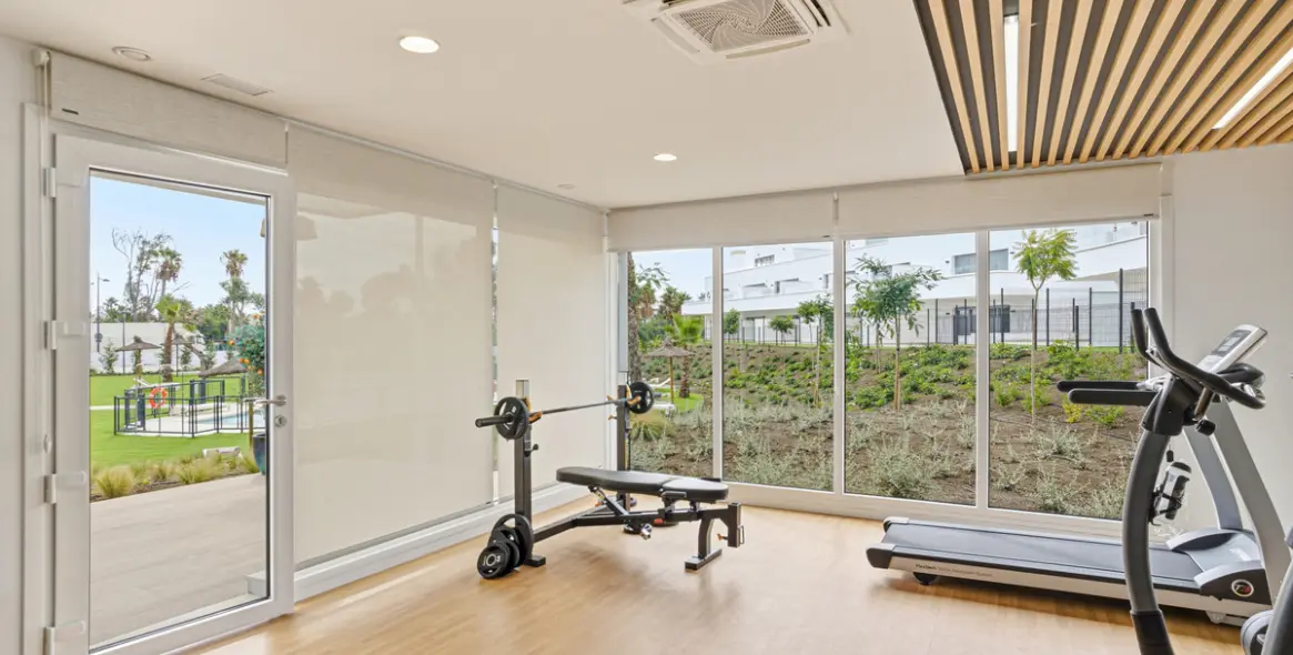 Sale of middle floor apartment in Estepona 23