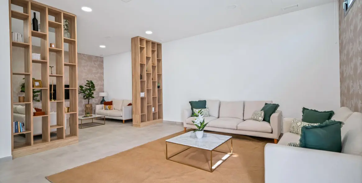 Sale of middle floor apartment in Mijas Costa 36