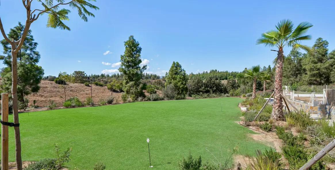 Sale of middle floor apartment in Mijas Costa 48