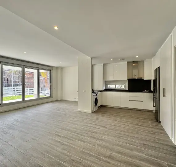 Sale of ground floor apartment in Cancelada