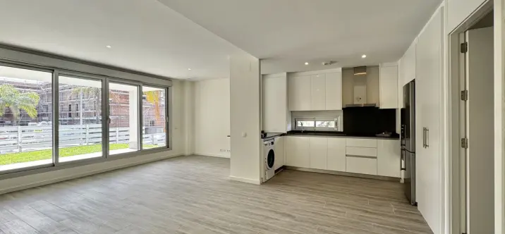 Sale of ground floor apartment in Cancelada 1