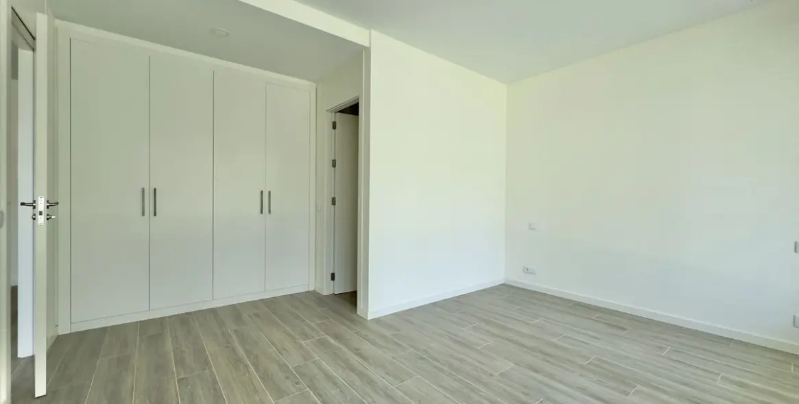 Sale of ground floor apartment in Cancelada 4