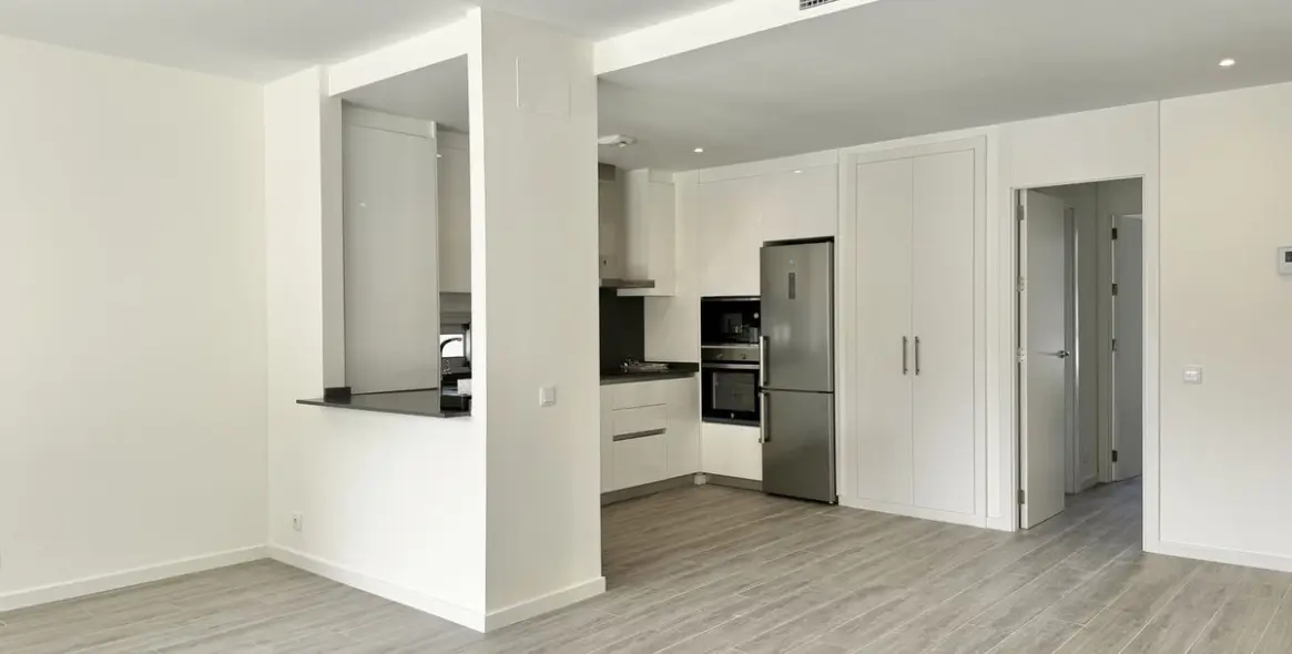 Sale of ground floor apartment in Cancelada 6