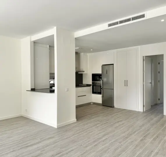 Sale of ground floor apartment in Cancelada