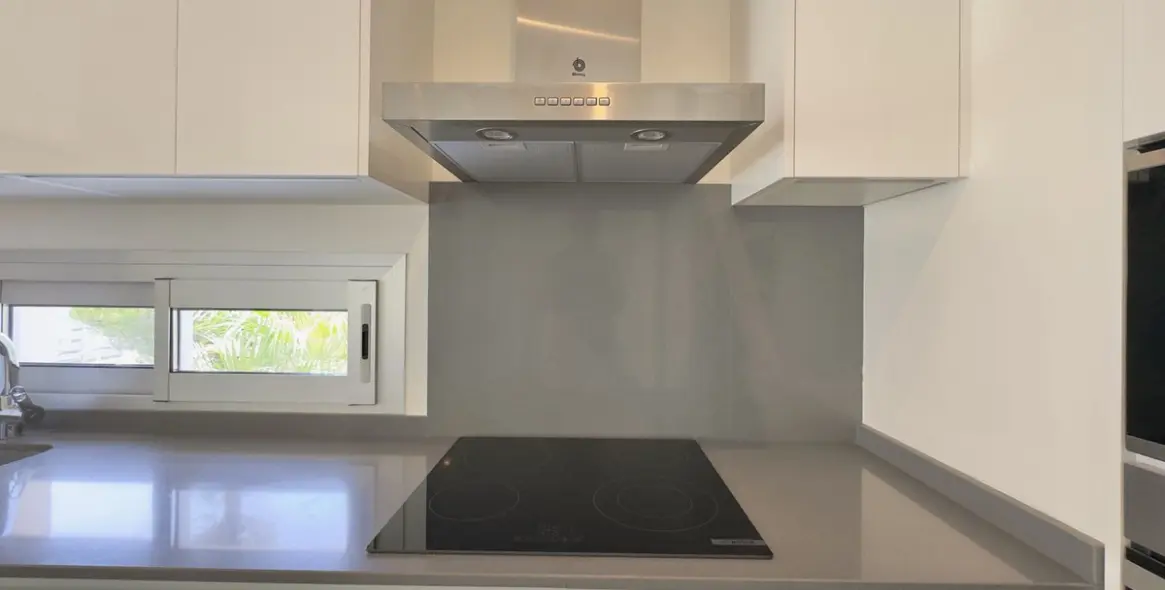 Sale of ground floor apartment in Cancelada 9