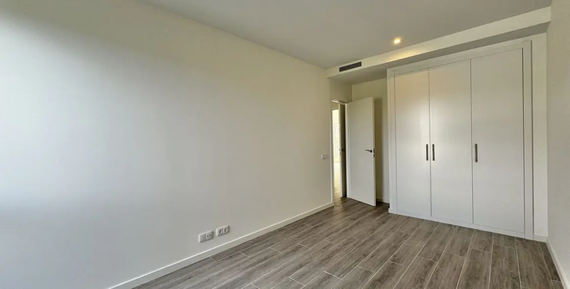 Sale of ground floor apartment in Cancelada 16