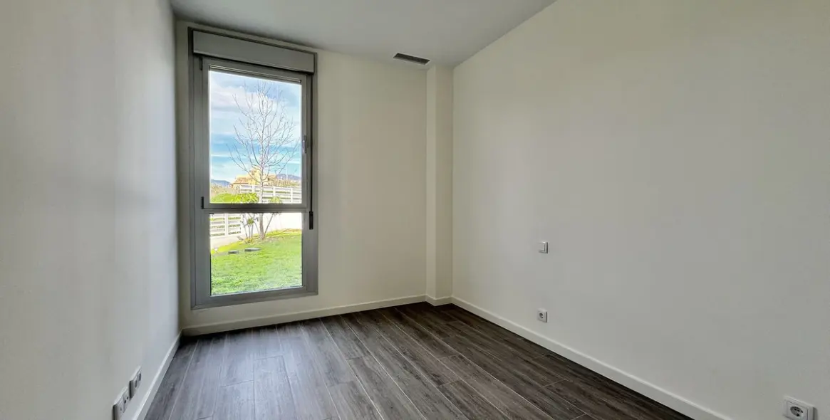 Sale of ground floor apartment in Cancelada 17