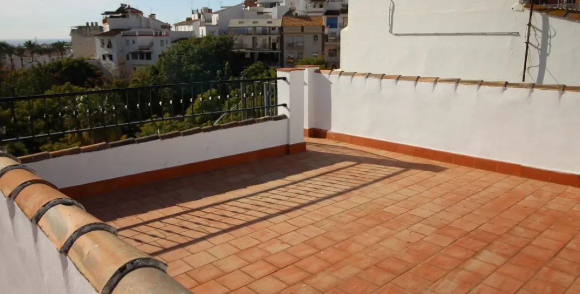 Sale of semi-detached house in Algarrobo 2