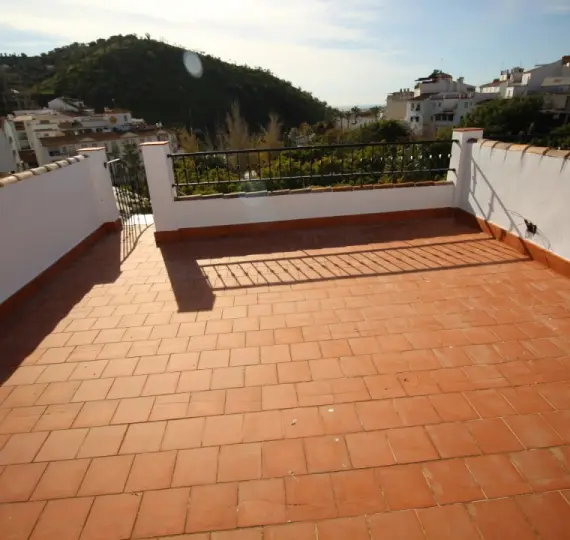 Sale of semi-detached house in Algarrobo