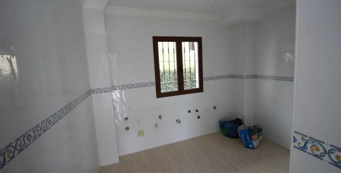 Sale of semi-detached house in Algarrobo 12