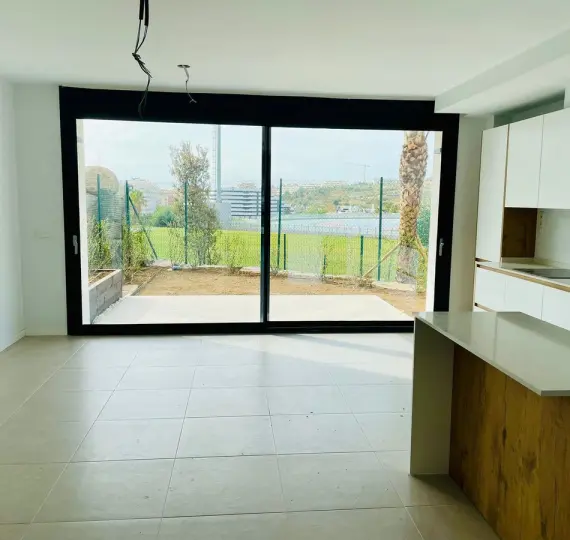 Sale of penthouse in Estepona