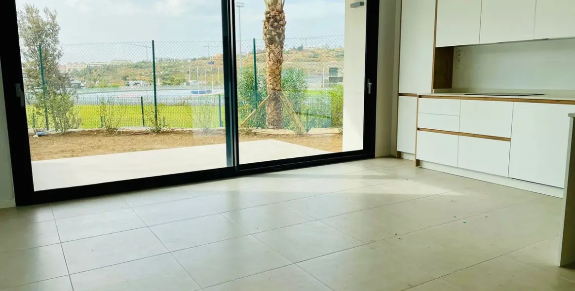 Sale of penthouse in Estepona 5