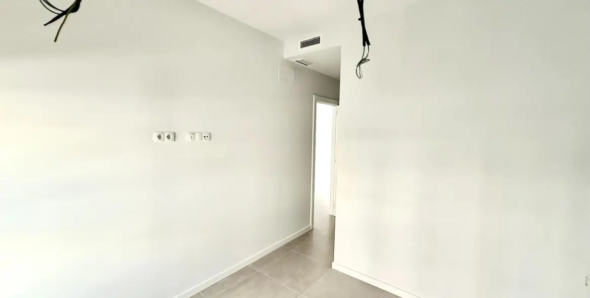 Sale of penthouse in Estepona 14