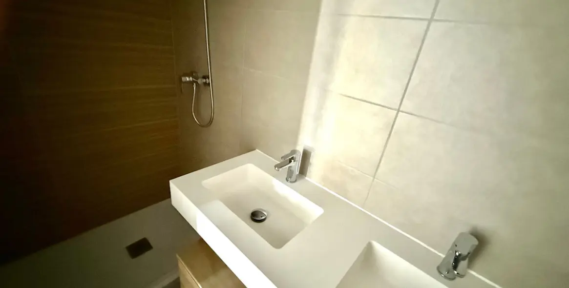 Sale of penthouse in Estepona 15