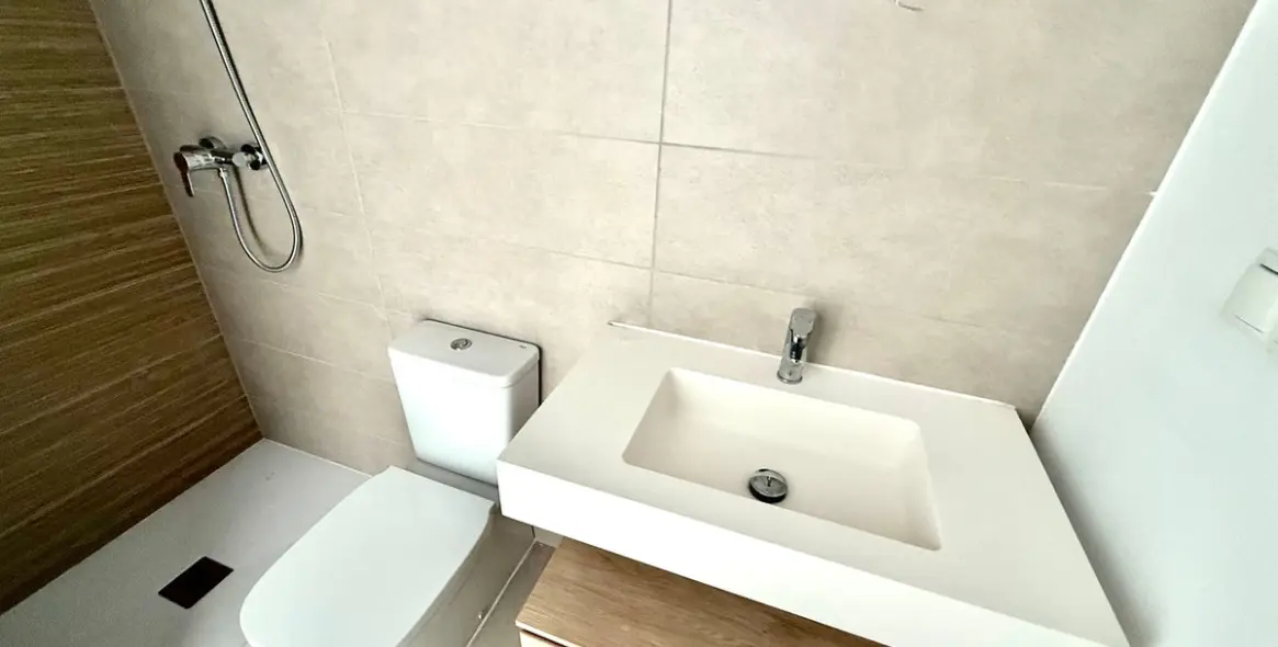 Sale of penthouse in Estepona 16