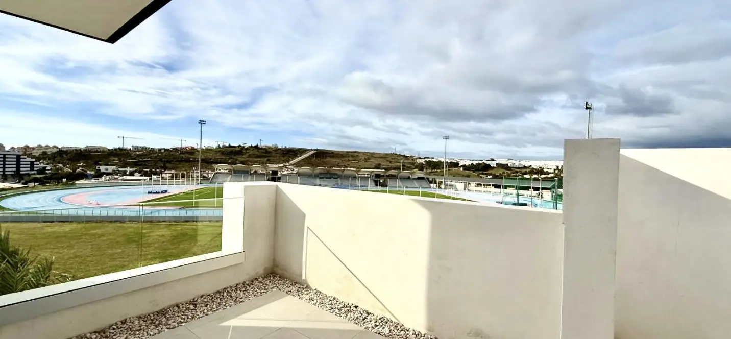 Sale of penthouse in Estepona 1