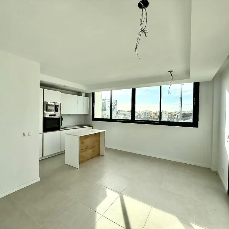 Sale of penthouse in Estepona
