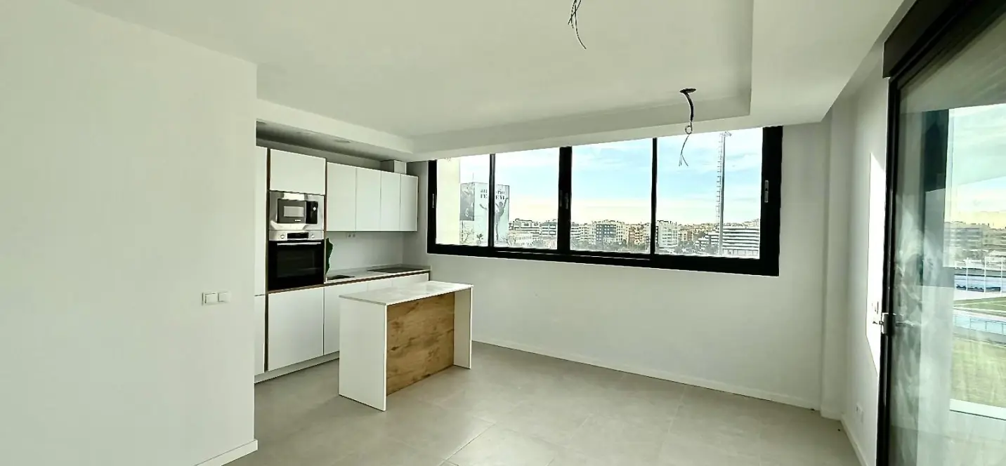 Sale of penthouse in Estepona 3