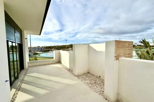Image 8 thumb