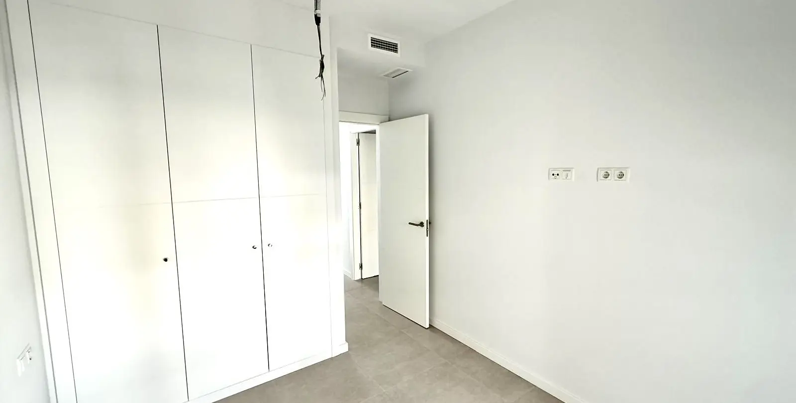 Sale of penthouse in Estepona 10