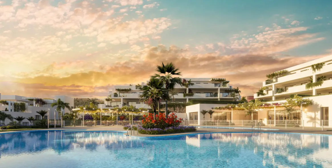 Sale of ground floor apartment in Casares 11