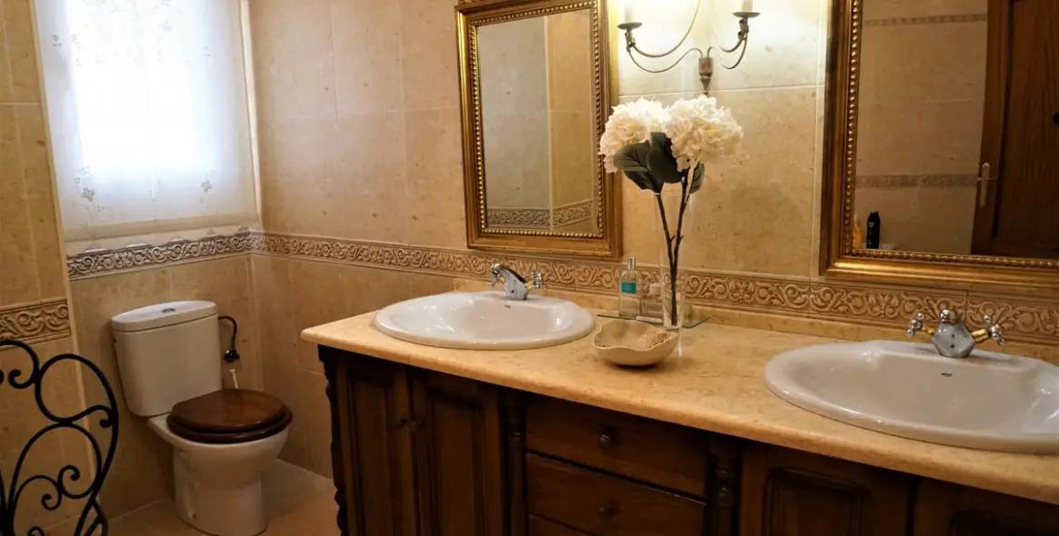 Sale of detached villa in Vélez-Málaga 15