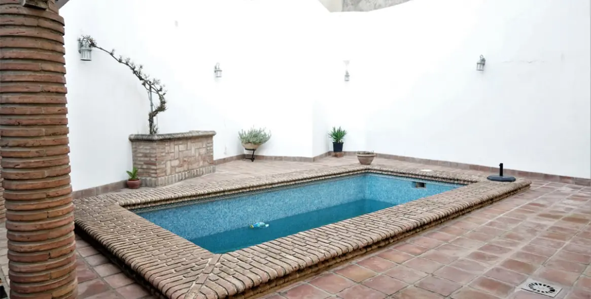 Sale of detached villa in Vélez-Málaga 43