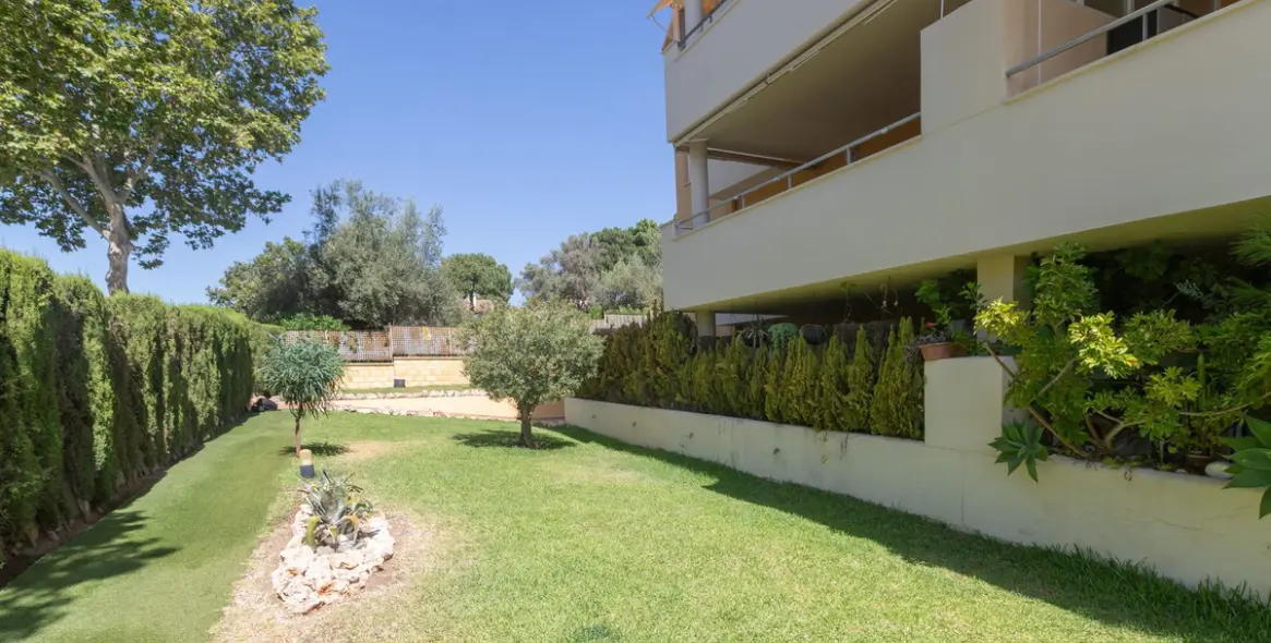 Продажа апартаментов на среднем этаже в Elviria 2