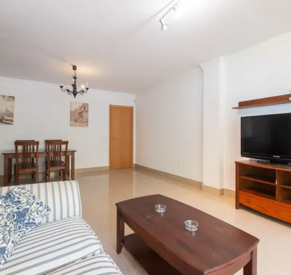 Продажа апартаментов на среднем этаже в Elviria