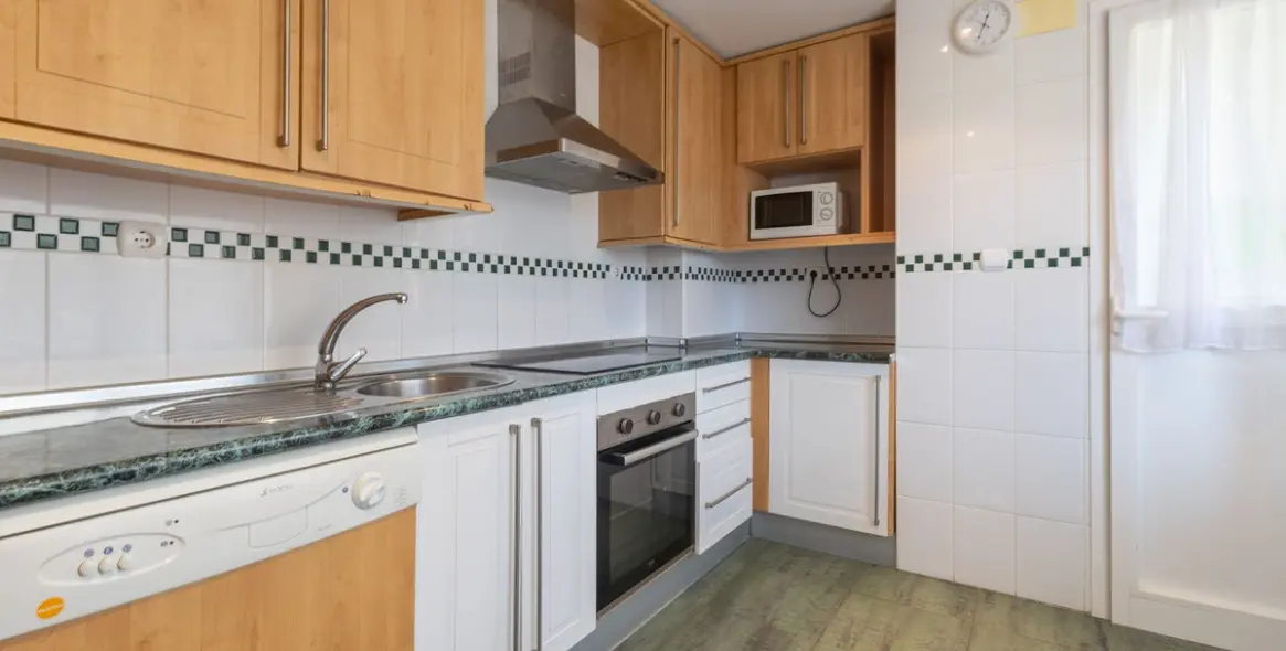 Продажа апартаментов на среднем этаже в Elviria 7