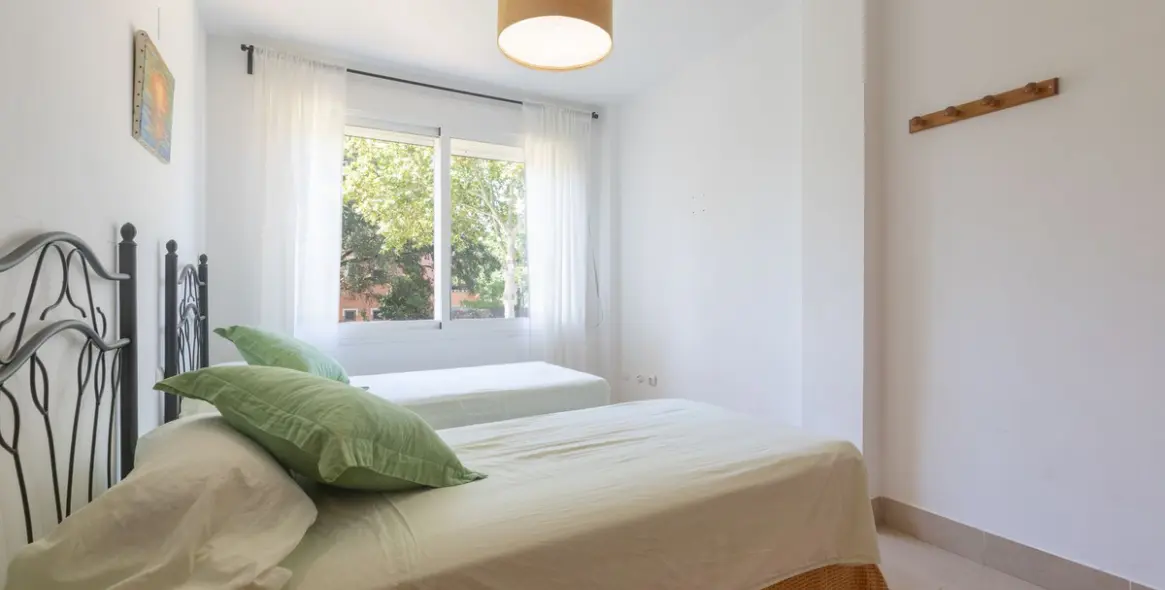 Продажа апартаментов на среднем этаже в Elviria 15