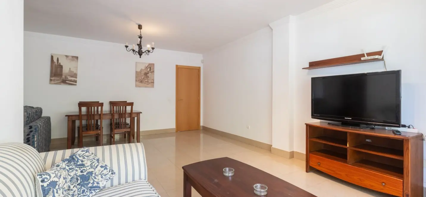 Venta de apartamento en planta media en Elviria 4