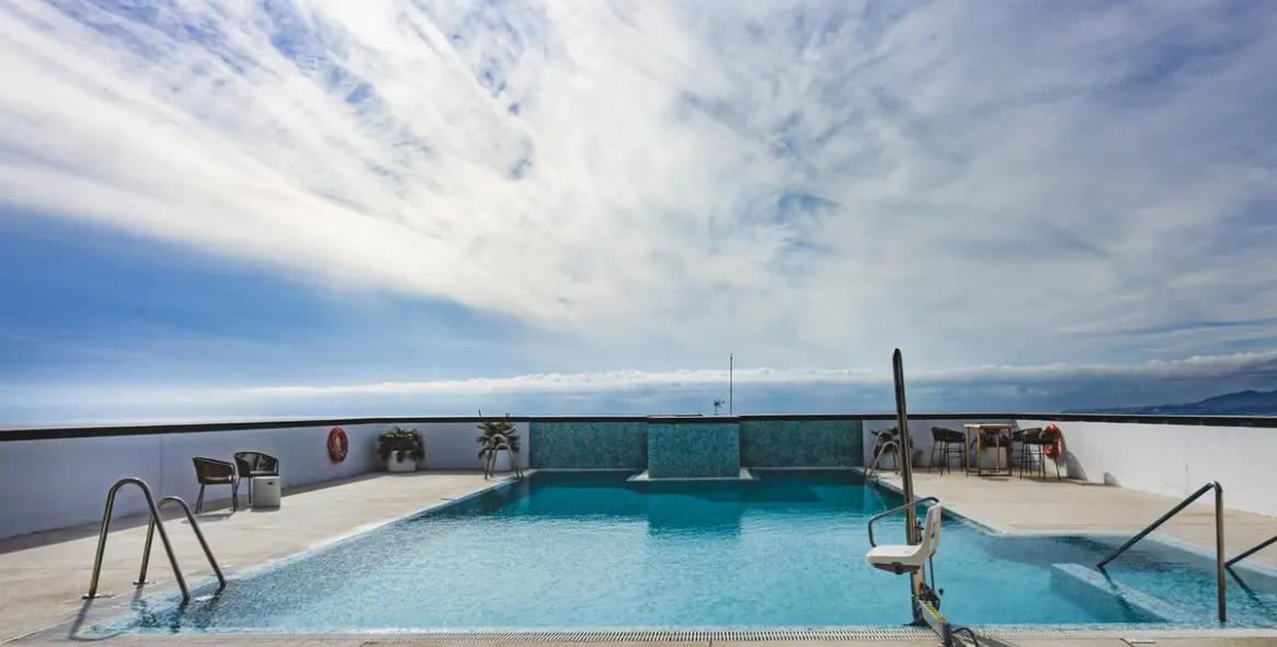 Sale of middle floor apartment in Málaga Centro 4