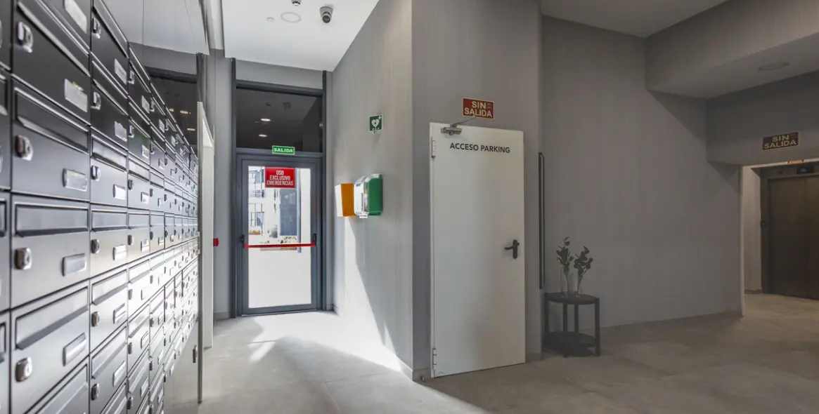 Sale of middle floor apartment in Málaga Centro 10