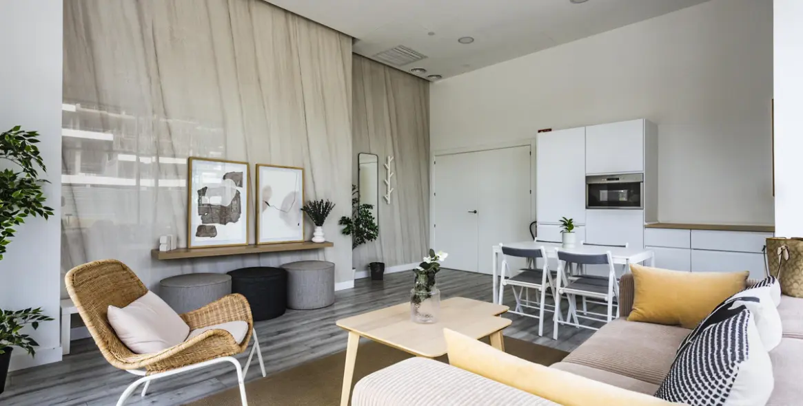 Sale of middle floor apartment in Málaga Centro 13