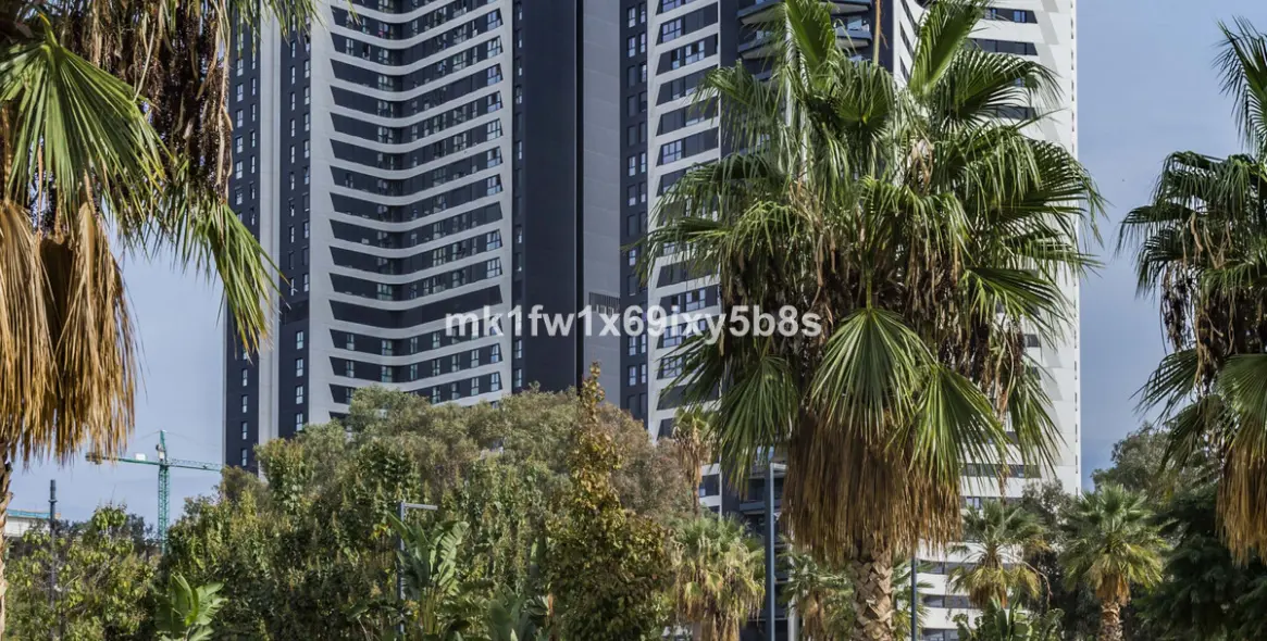 Продажа апартаментов на среднем этаже в Málaga Centro 1