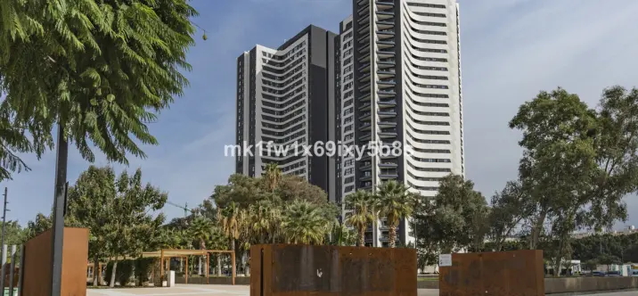 Продажа апартаментов на среднем этаже в Málaga Centro 1