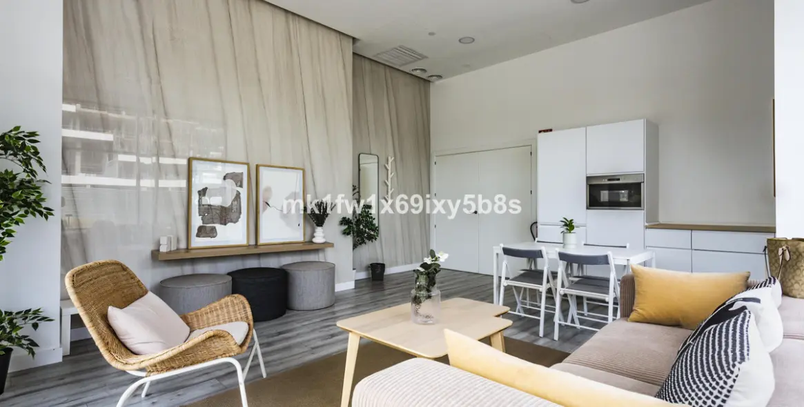 Продажа апартаментов на среднем этаже в Málaga Centro 13