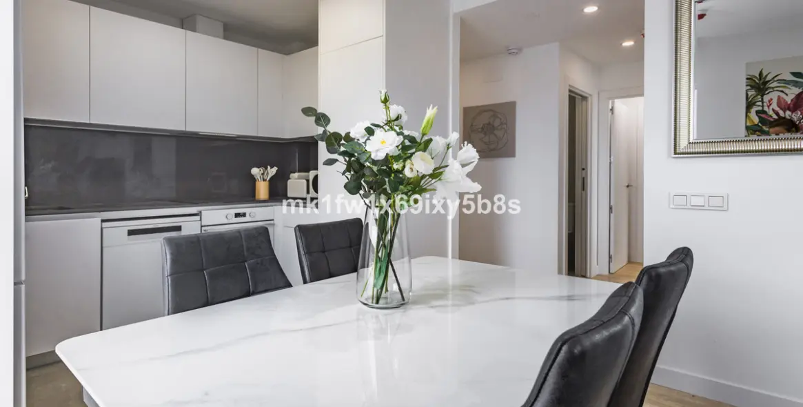 Продажа апартаментов на среднем этаже в Málaga Centro 15