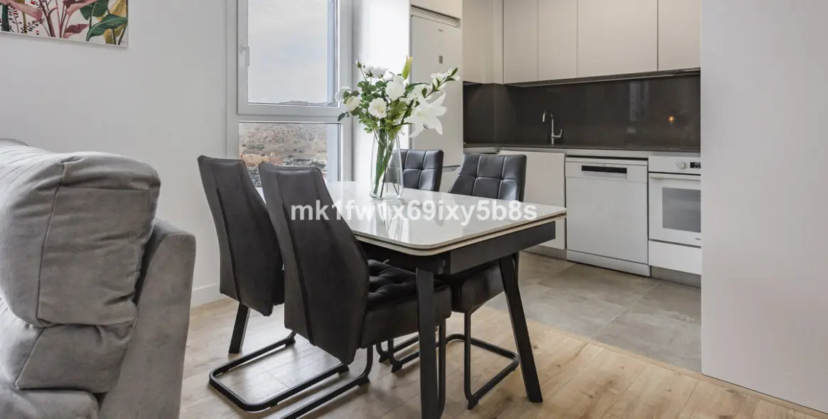 Продажа апартаментов на среднем этаже в Málaga Centro 19