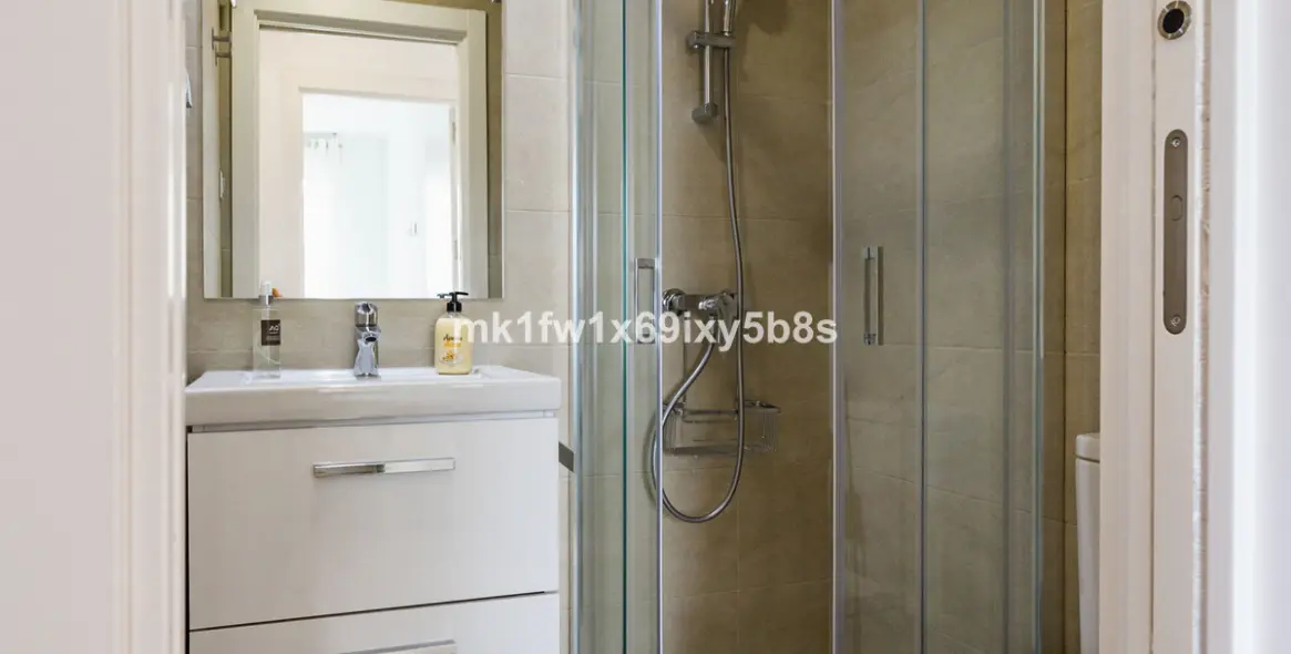 Продажа апартаментов на среднем этаже в Málaga Centro 21