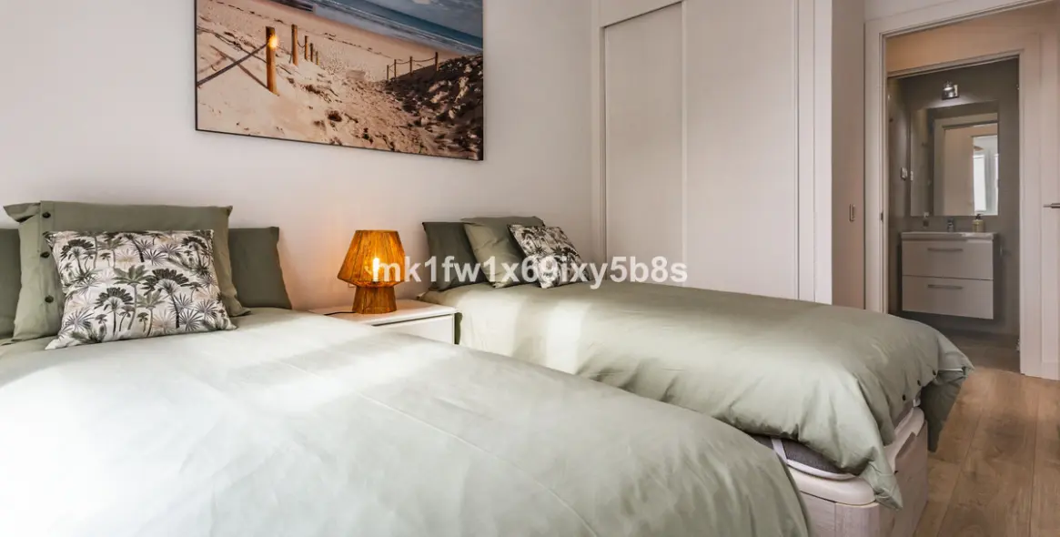 Продажа апартаментов на среднем этаже в Málaga Centro 23