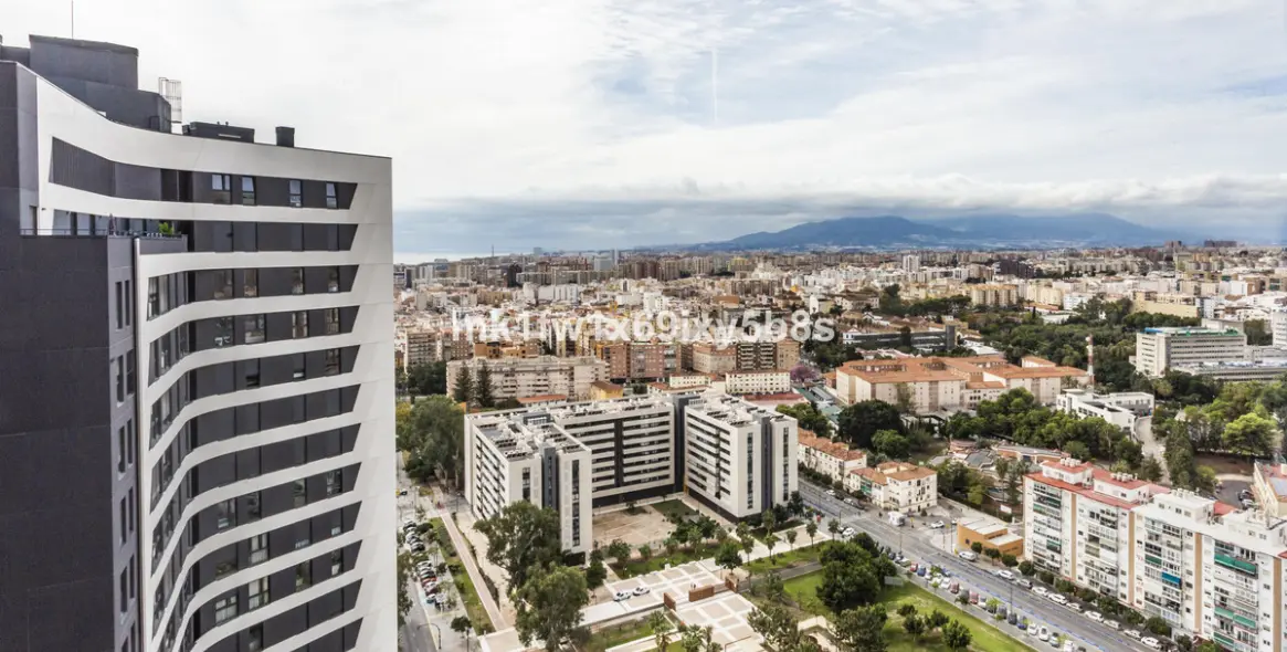 Продажа апартаментов на среднем этаже в Málaga Centro 24